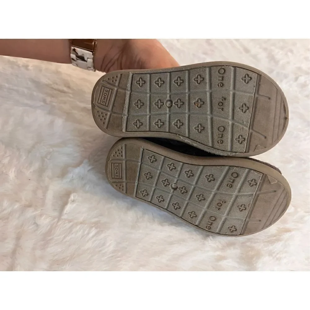 Toms Size 5 Toddler